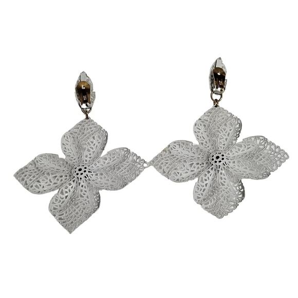 1960s Huge Vintage Signed Napier Big White Filigree Drop Clip Earrings - Picture 2 of 4